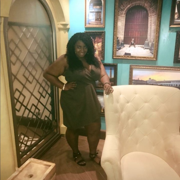 Wet Seal Dresses & Skirts - Wet Seal Army Green dress